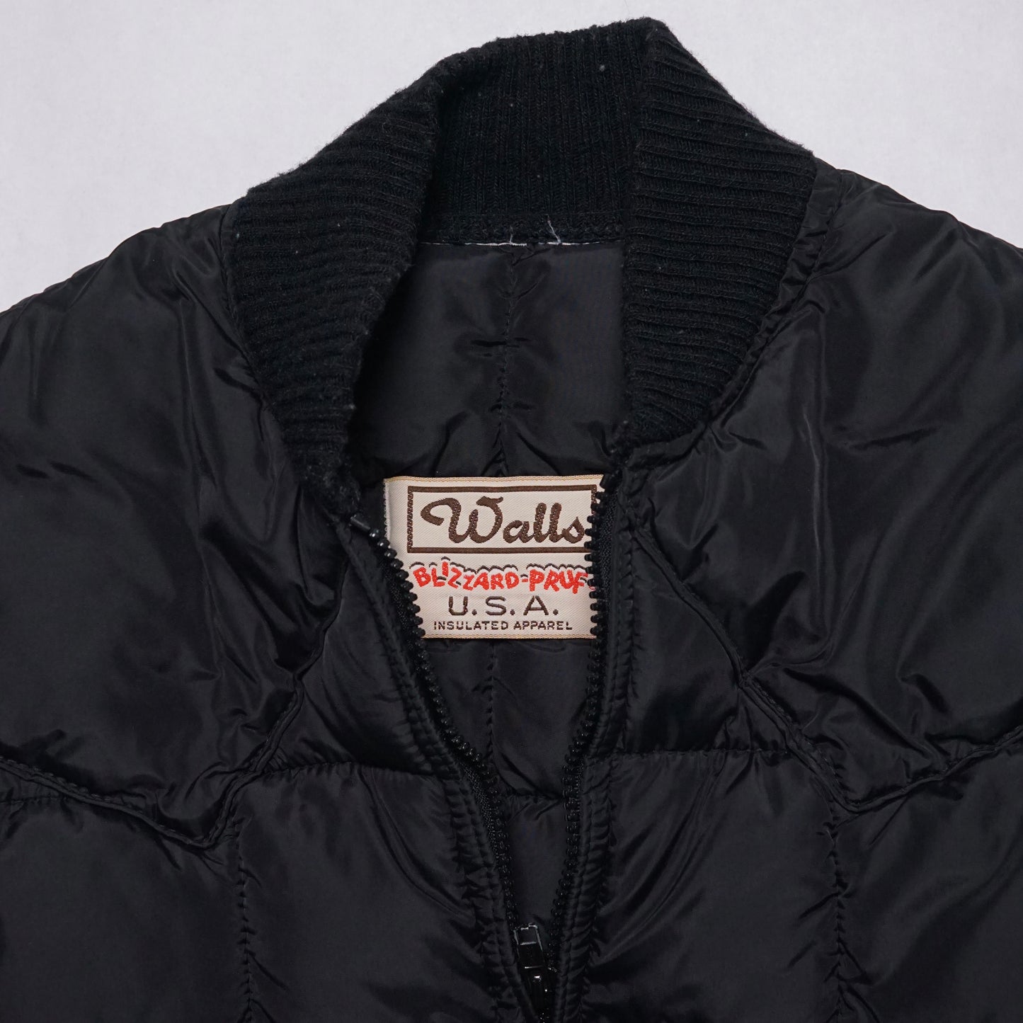 1990s Walls Puffer Jacket “Black” Size: M