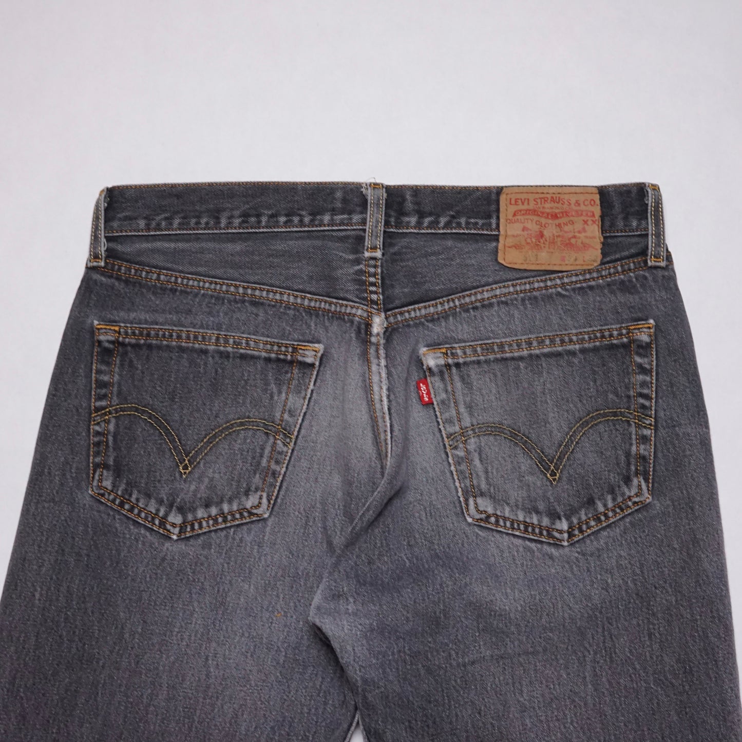 2000s Levi 501 “Faded” Size: 33W/31L