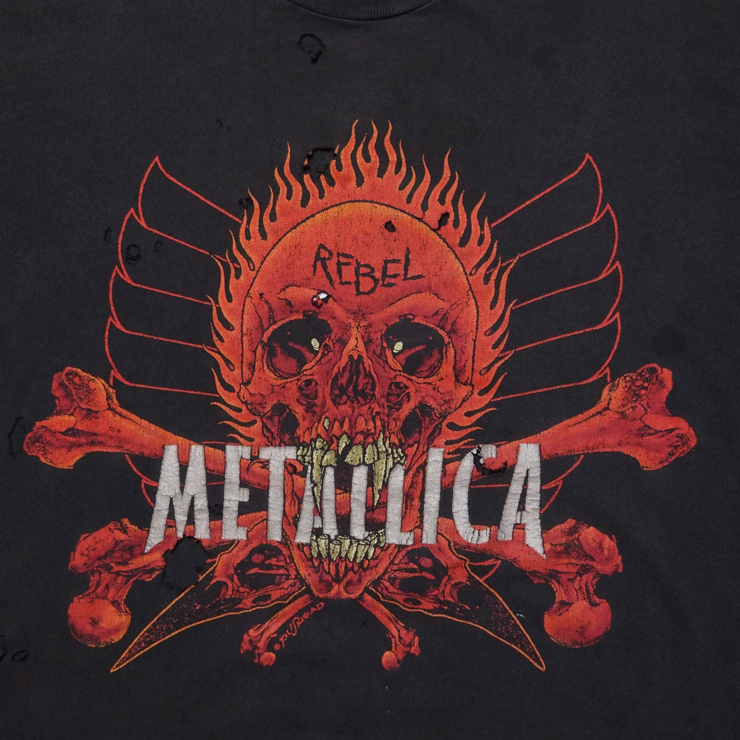 1990s Metallica “Rebel“ Size: L